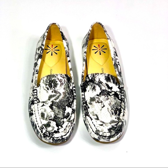 Isaac Mizrahi Loafers - Picture 1 of 5